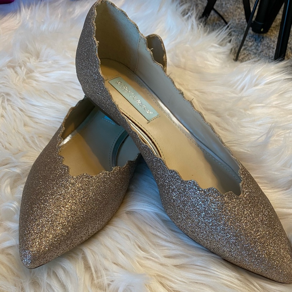 Betsy Johnson sparkle flats